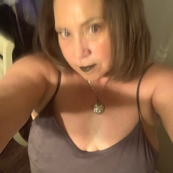 Meet your Posher, Beverly - Picture 3 of 6